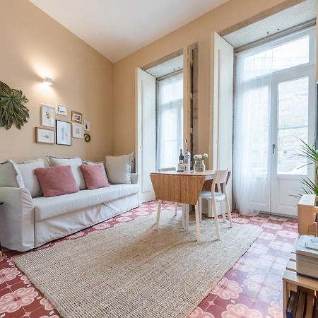 Guestready - Lofted Getaway In Downtown Porto Lägenhet Exteriör bild